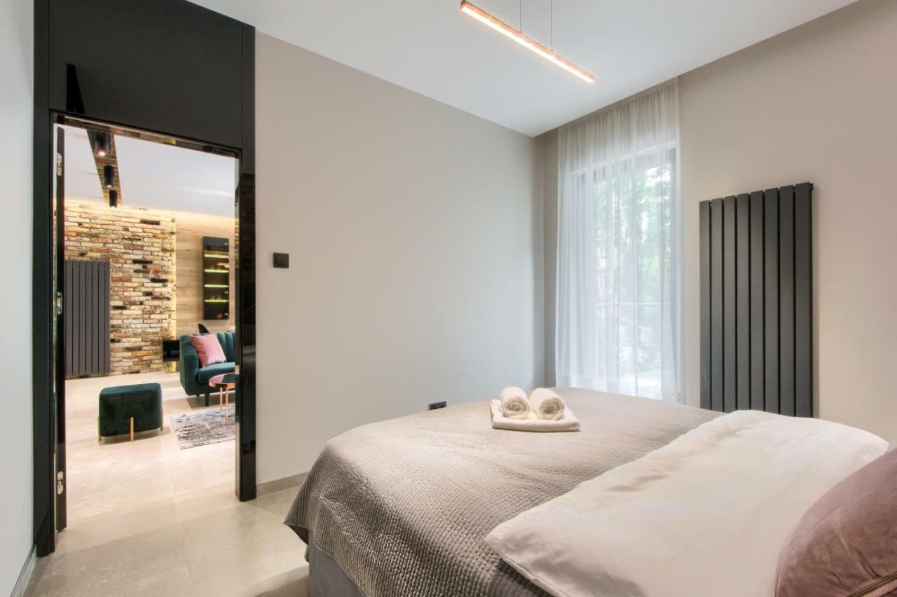 Zlota Luxury Apartments วอร์ซอ ภายนอก รูปภาพ