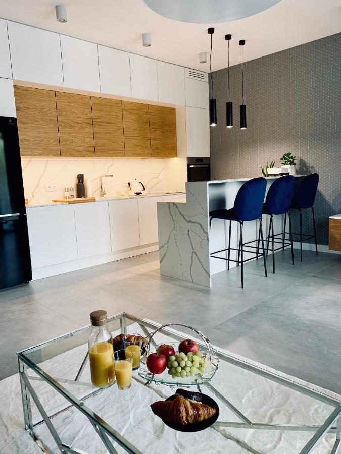 Zlota Luxury Apartments วอร์ซอ ภายนอก รูปภาพ