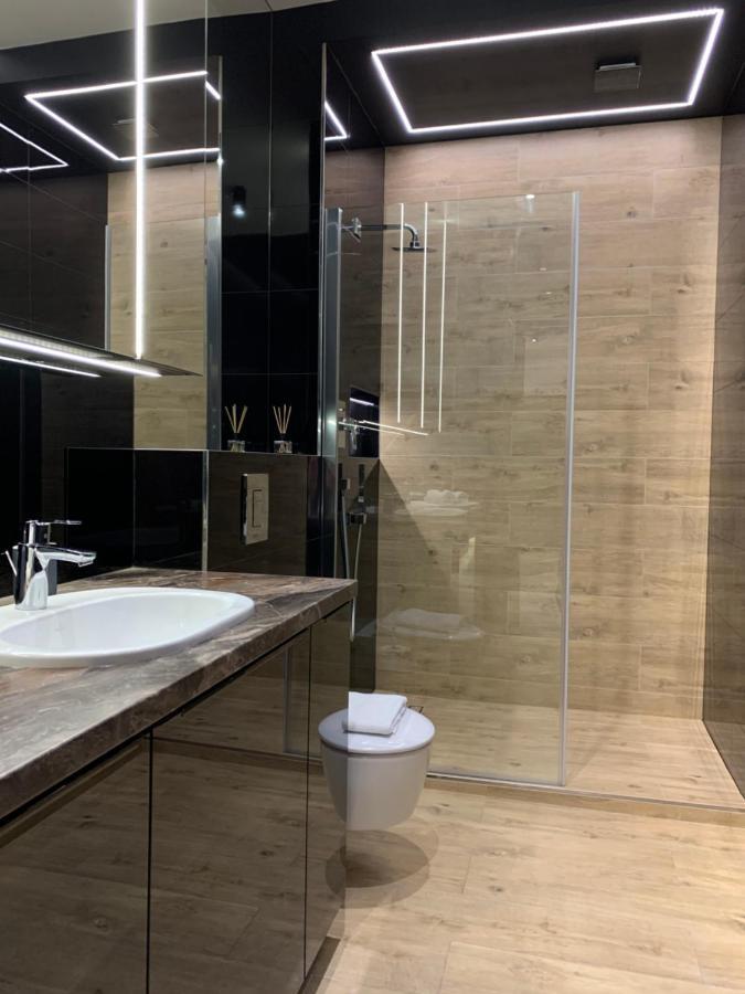 Zlota Luxury Apartments วอร์ซอ ภายนอก รูปภาพ