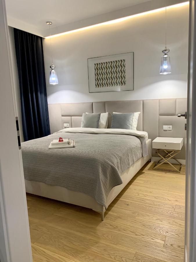 Zlota Luxury Apartments วอร์ซอ ภายนอก รูปภาพ