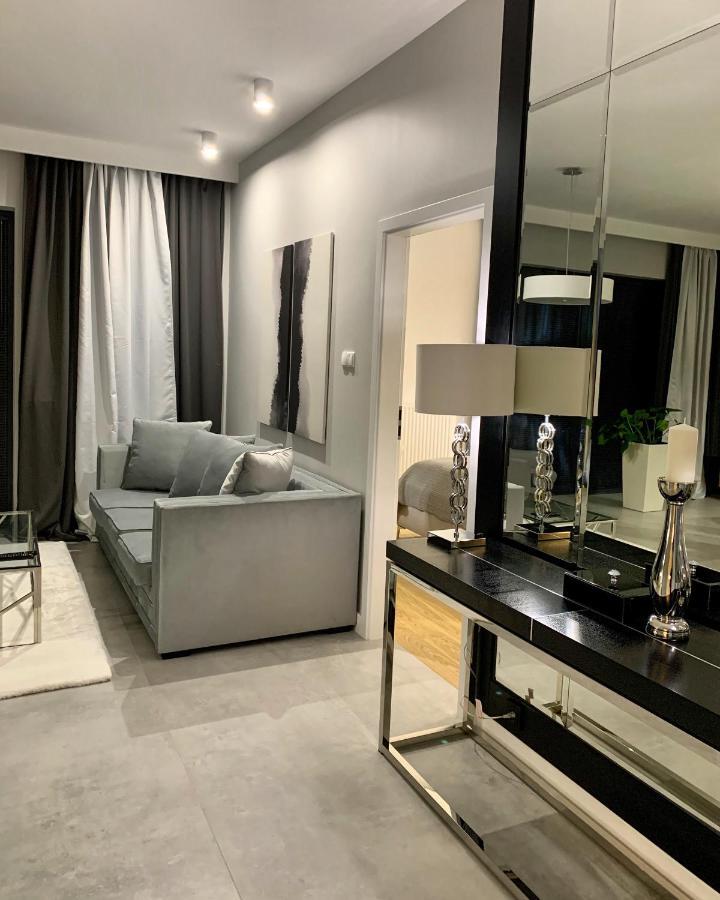 Zlota Luxury Apartments วอร์ซอ ภายนอก รูปภาพ