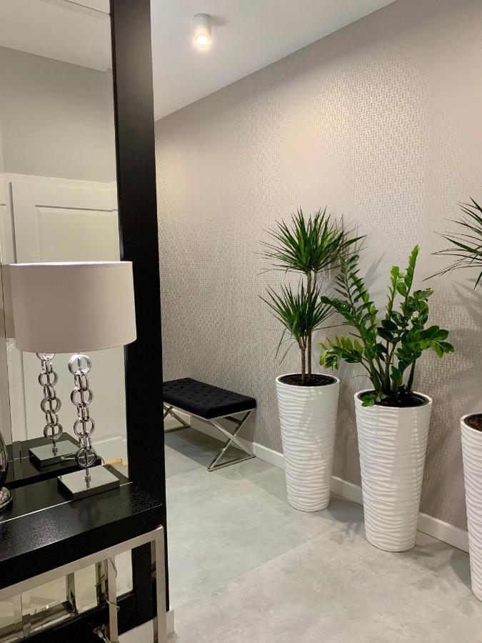 Zlota Luxury Apartments วอร์ซอ ภายนอก รูปภาพ