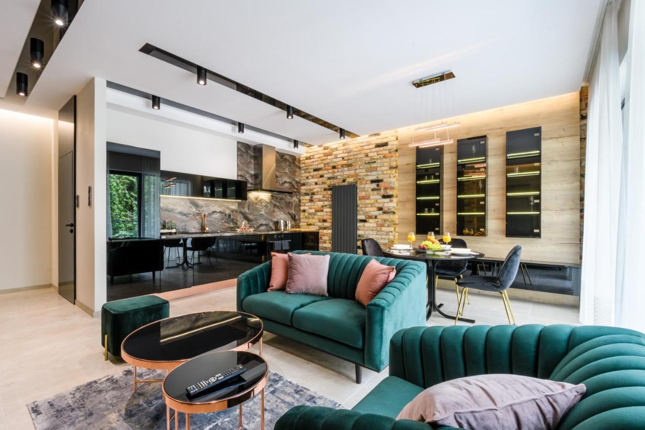 Zlota Luxury Apartments วอร์ซอ ภายนอก รูปภาพ